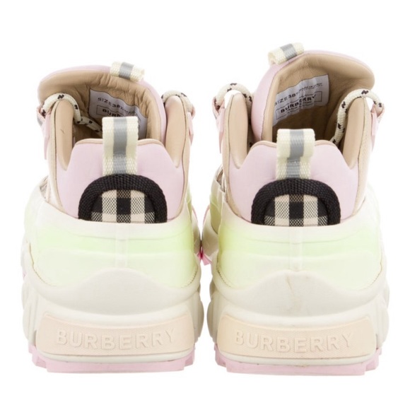 Burberry Leather Low Top Chunky Sneakers - Size 8.5 - Picture 4 of 5